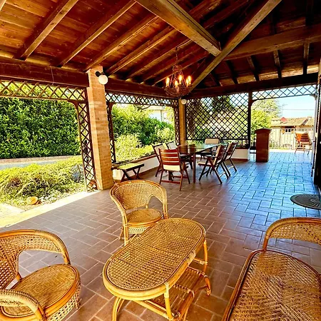 Bed and breakfast Lilly - 20 Min Da Maranello Serramazzoni