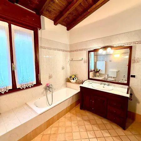 Lilly - 20 Min Da Maranello