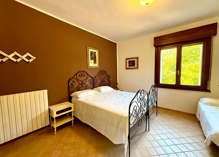 Bed & Breakfast Lilly - 20 Min Da Maranello Serramazzoni