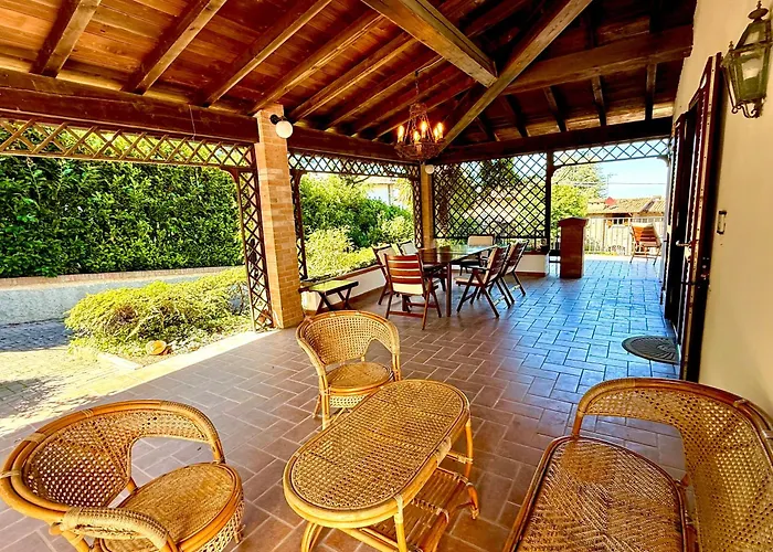 Bed & Breakfast Lilly - 20 Min Da Maranello Serramazzoni