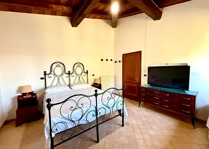 Lilly - 20 Min Da Maranello Bed & Breakfast Serramazzoni